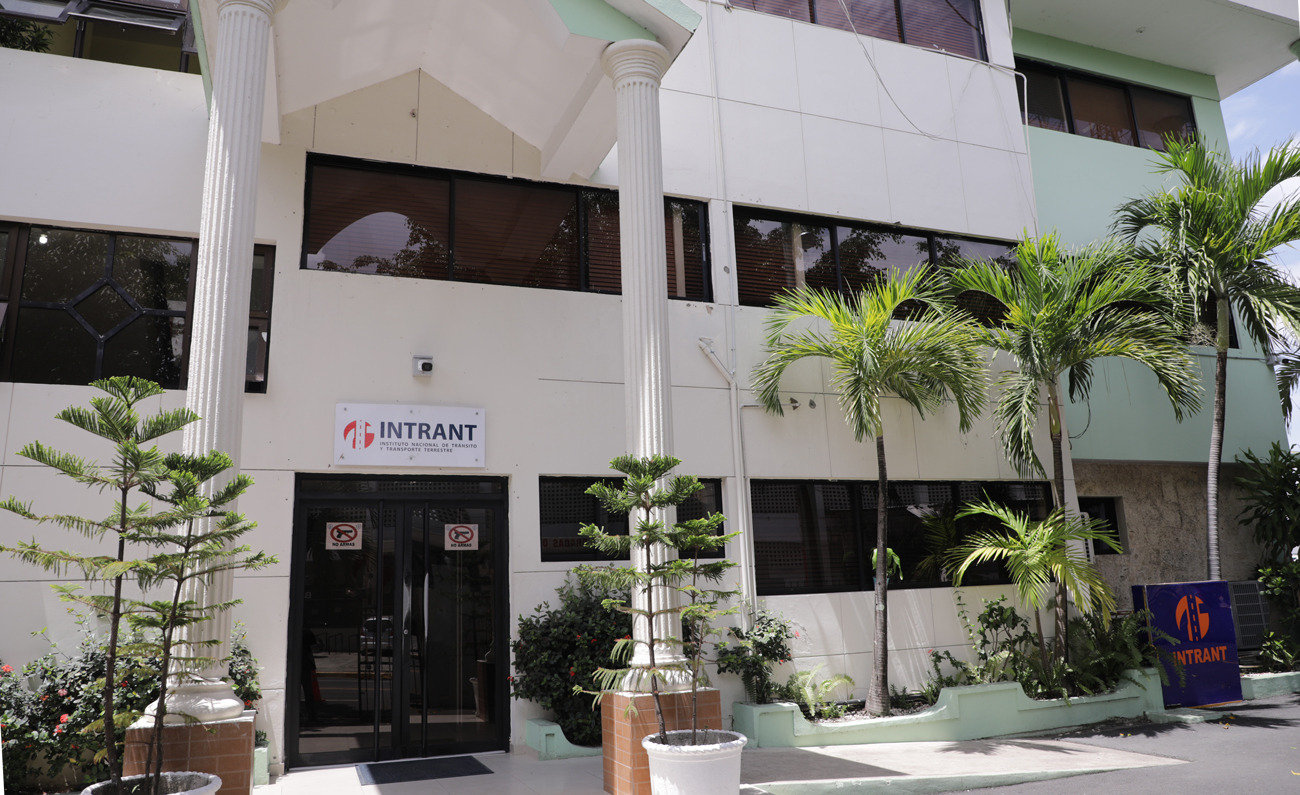fachada de edificio intrant