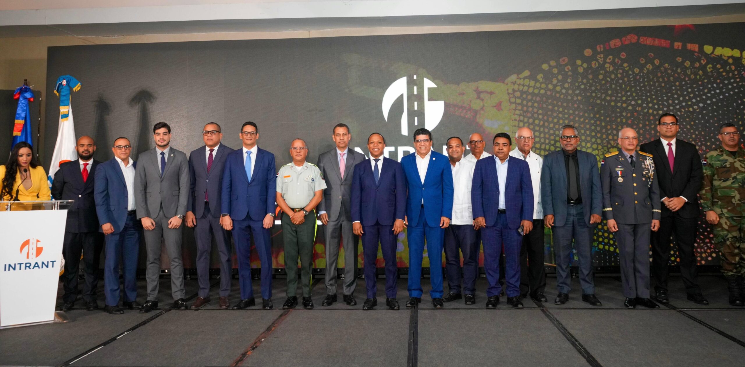 INTRANT lanza plataforma digital con más de 39 servicios y relanza el Observatorio OPSEVI para acceder a datos en tiempo real sobre accidentes de tránsito en República Dominicana.