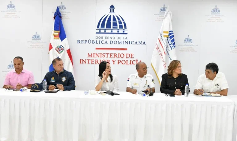 Interior-y-Policia-Intrant-y-alcaldias-del-Gran-Santo-Domingo-coordinan-estrategia-para-regularizar-paradas-de-motoconchistas-y-fortalecer-la-seguridad-ciudadana