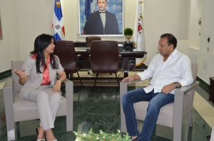 Directora del Intrant se reúne con alcaldía de Santiago para  Iniciar auditorias de la tarjeta Bonogas.