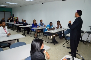 INTRANT educa instituciones en Seguridad Vial.