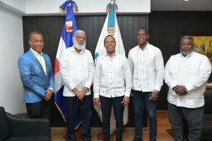Nuevo director Intrant se reúne con transportistas; creará mesas de trabajo a nivel nacional