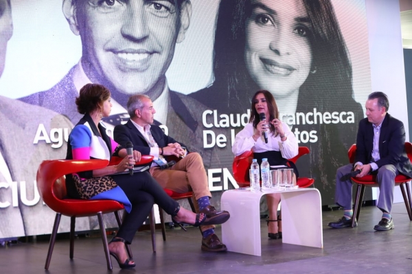 Claudia Franchesca destaca avances INTRANT sobre uso de sistemas inteligentes de transporte