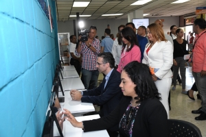 Más de 5 mil ciudadanos practican examen teórico a través del simulador virtual de licencias a solo una semana de los nuevos manuales