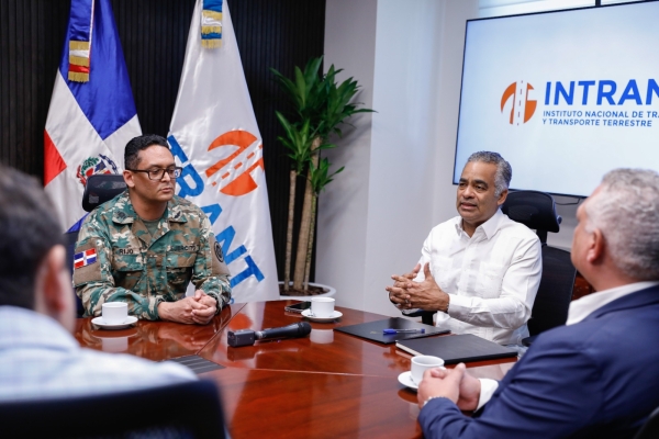 Coronel Randolfo Rijo asume dirección del Intrant
