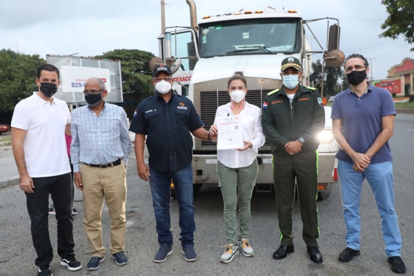 Con orientación a usuarios inicia piloto transporte de cargas en el D.N