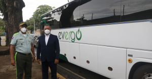 Presentan el primer autobús eléctrico de la República Dominicana