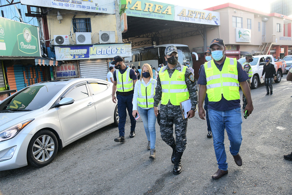 INTRANT supervisa cumplimiento medidas distanciamiento en el transporte