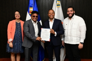 Intrant reactiva entrega de licencias operación de transporte privado tras varios años paralizado